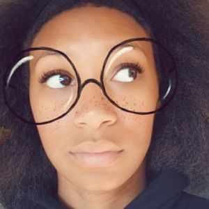 Meet your Posher, Keala